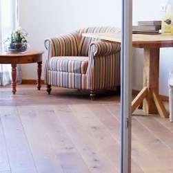 Planken vloeren zijn super geschikt voor woonkamers.