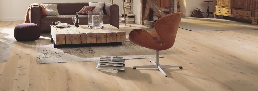 Goedkope Eiken houten vloeren. De Vloerderij levert vrij veel goedkope eiken houten vloeren.