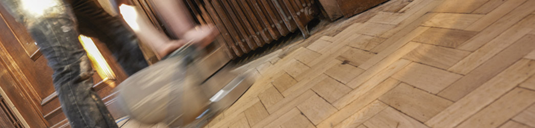 Houten vloer schuren? Ja hoor wij schuren houten vloeren door heel Nederland.