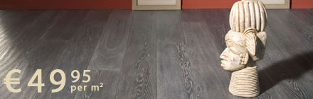 Deze Combi- of Multiplank is gerookt en wit geolied. Een trendy houten vloer.