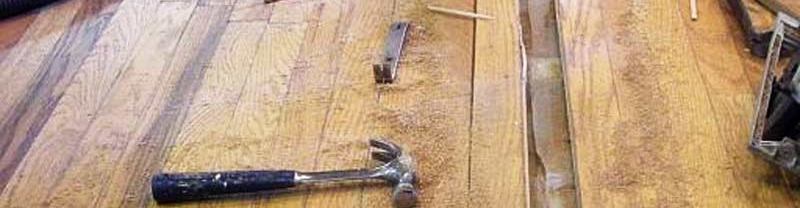 Waterschade houten vloer, regel het met de Vloerderij in samenwerking met de verzekering.